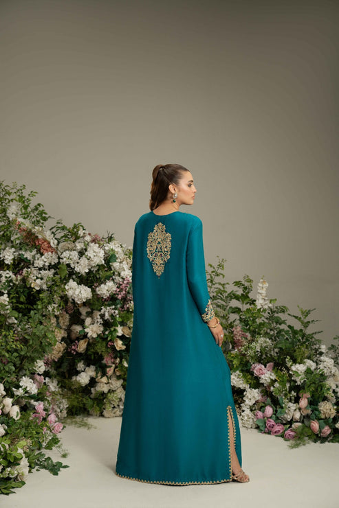 Sara Naqvi - DARIA. Designerstudioofficial